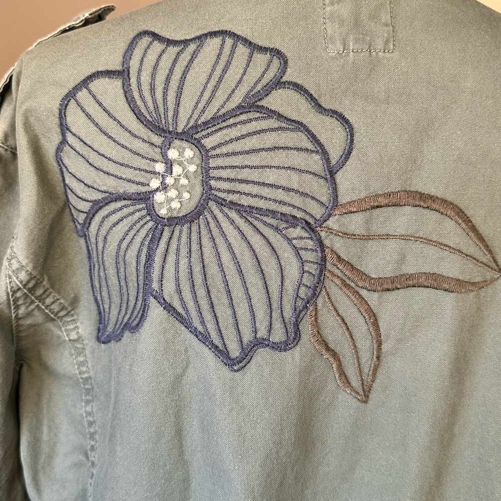 Kensie Utility Jacket in Light Olive Green with Floral Embroidery - Picture 10 of 14